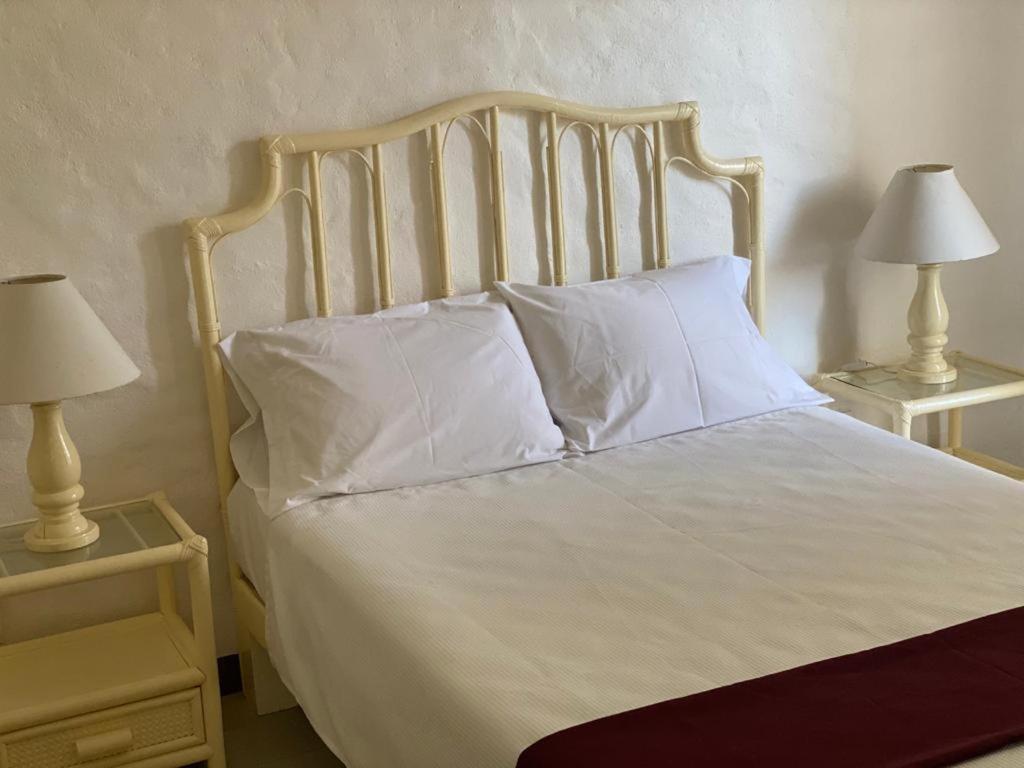 Manzanillo Pied A Terre Hotel Buitenkant foto